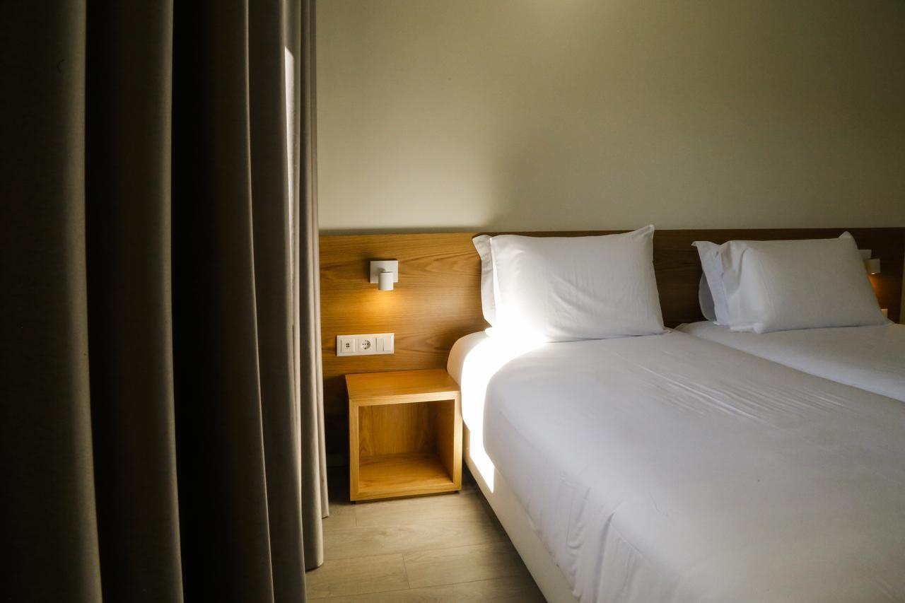 Suite,1215899416:JPEG